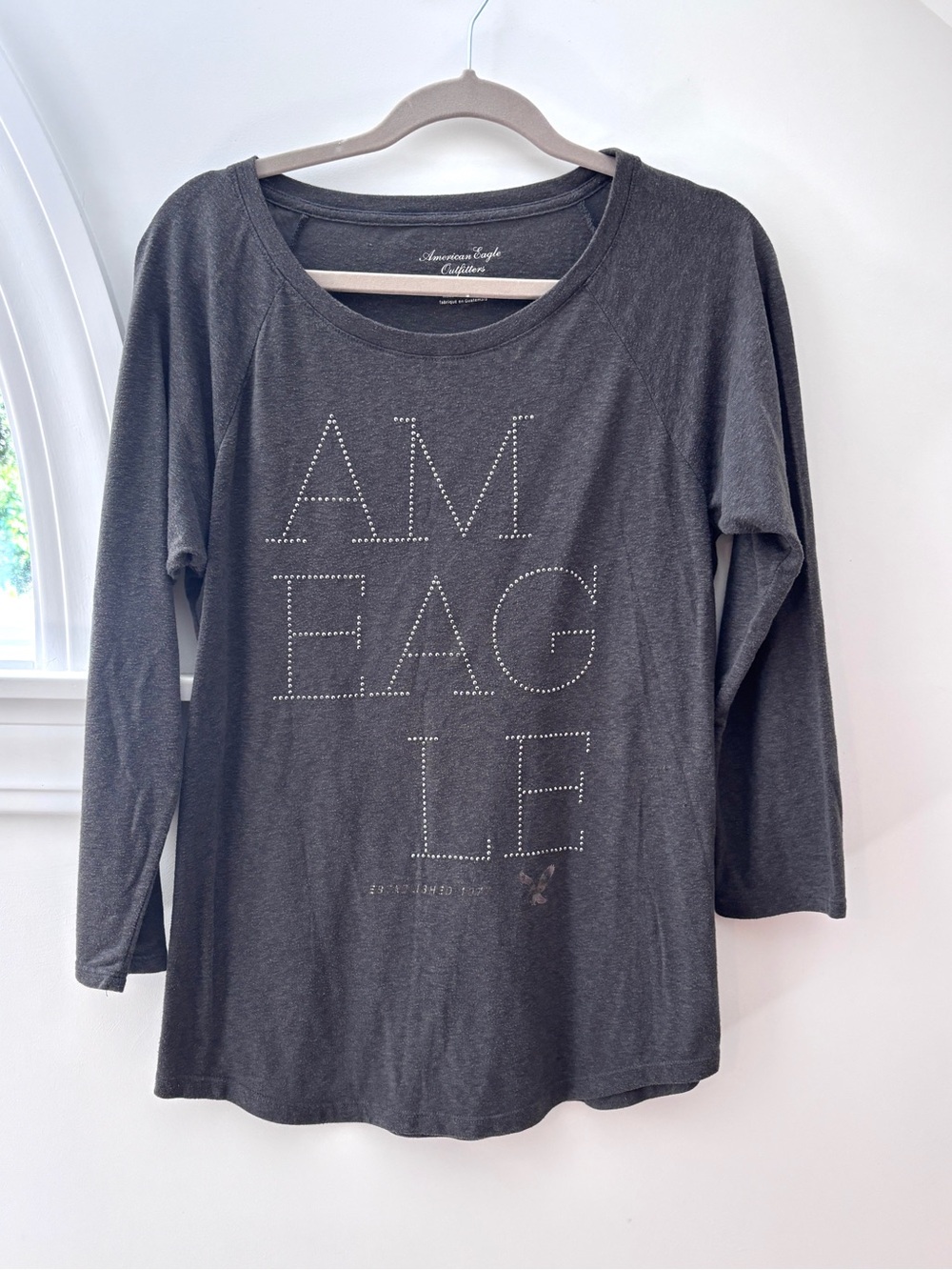 American Eagle Gray Beaded Logo Top Long Sleeve Tee Womens XL Raglan Crewneck